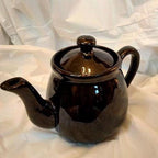 Vintage 1-Cup Ceramic Teapot – Deep Reddish Brown Glaze, Like New, Unsigned