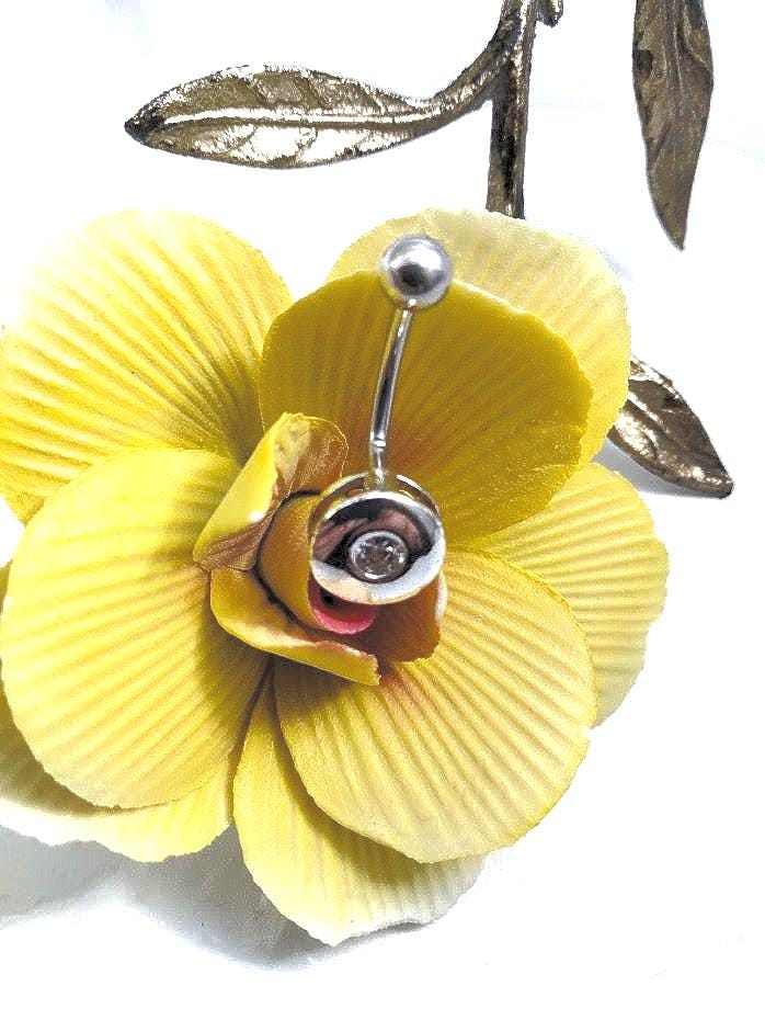 Silver Belly Ring – 14G Faceted Crystal Pendant, Surgical Steel