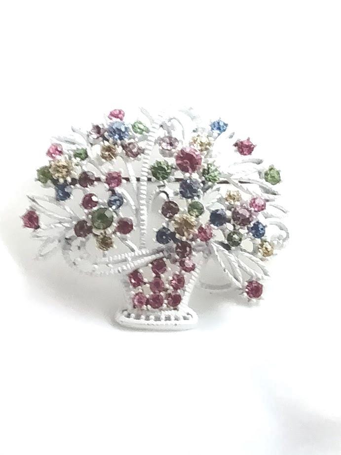 Vintage Rhinestone Flower Basket Brooch – Multicolor Prong-Set Stones, Pristine Condition