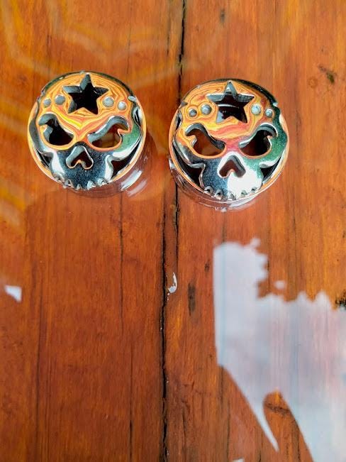 3/4" Stainless Steel Evil Pumpkin Double Flare Flesh Tunnel – Rhinestones, Halloween