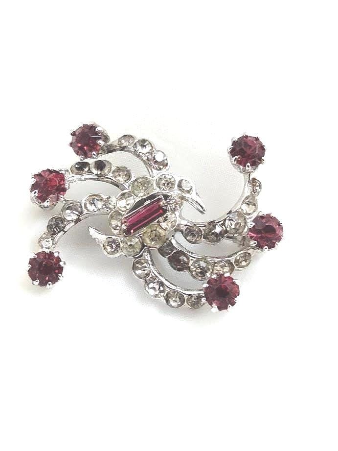 Vintage Rhinestone Bird Brooch – Red & Clear Crystal Pin, 1" x 3/4"