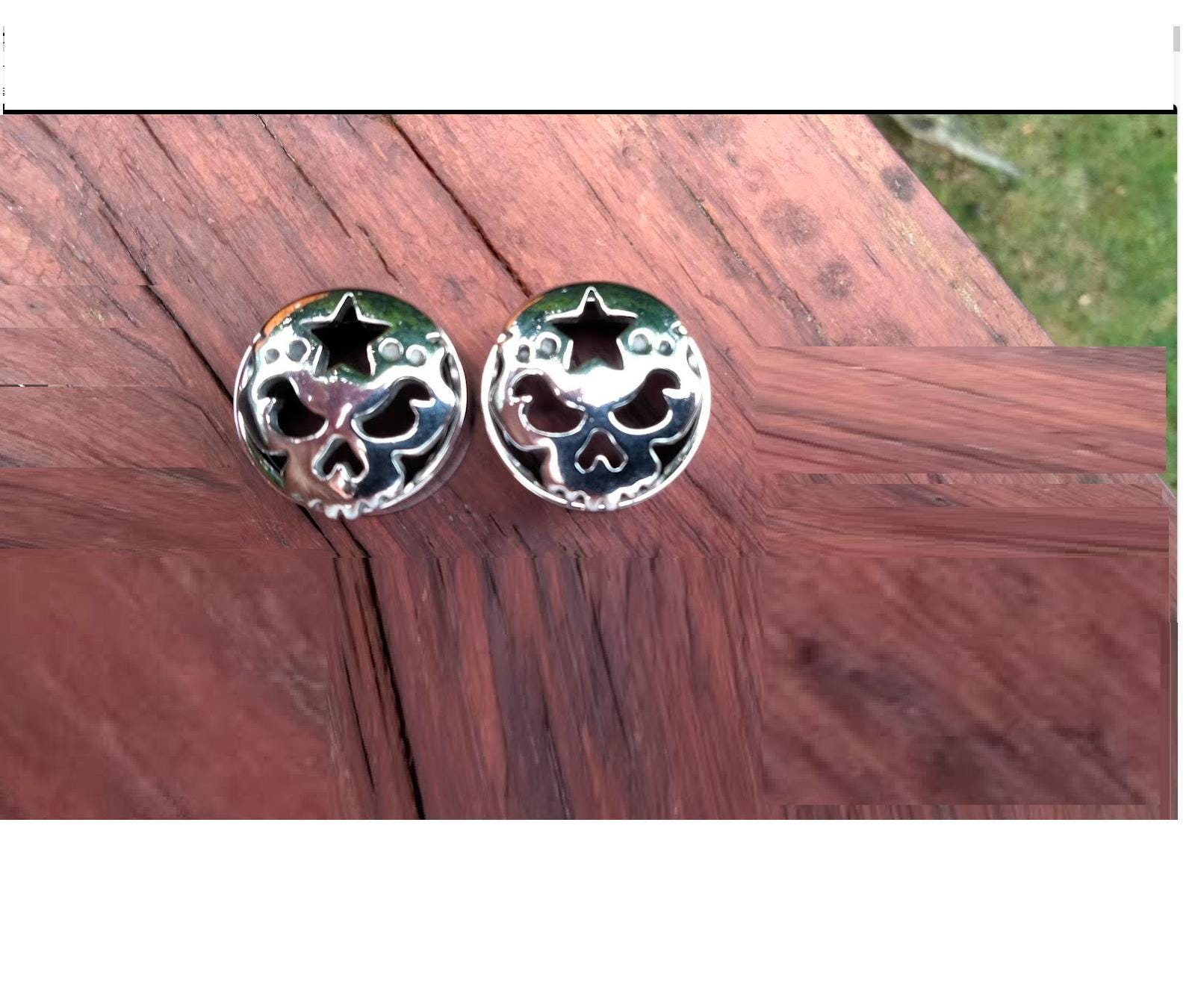 3/4" Stainless Steel Evil Pumpkin Double Flare Flesh Tunnel – Rhinestones, Halloween