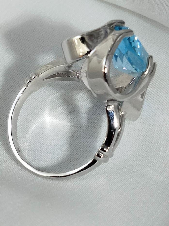 Vintage Sterling Silver Aquamarine Cocktail Ring – Size 8.5, Geometric Statement Piece