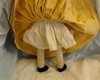 Vintage 1940s Mexican Festival Cloth Doll – 13" Handcrafted Heirloom Display Piece