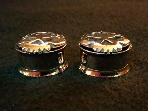 3/4" Stainless Steel Evil Pumpkin Double Flare Flesh Tunnel – Rhinestones, Halloween