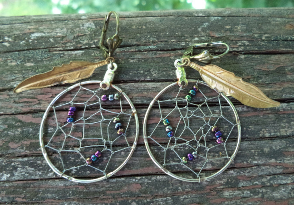 Vintage Handmade Dreamcatcher Earrings – Silver Wire, Gold Feather & Seed Beads