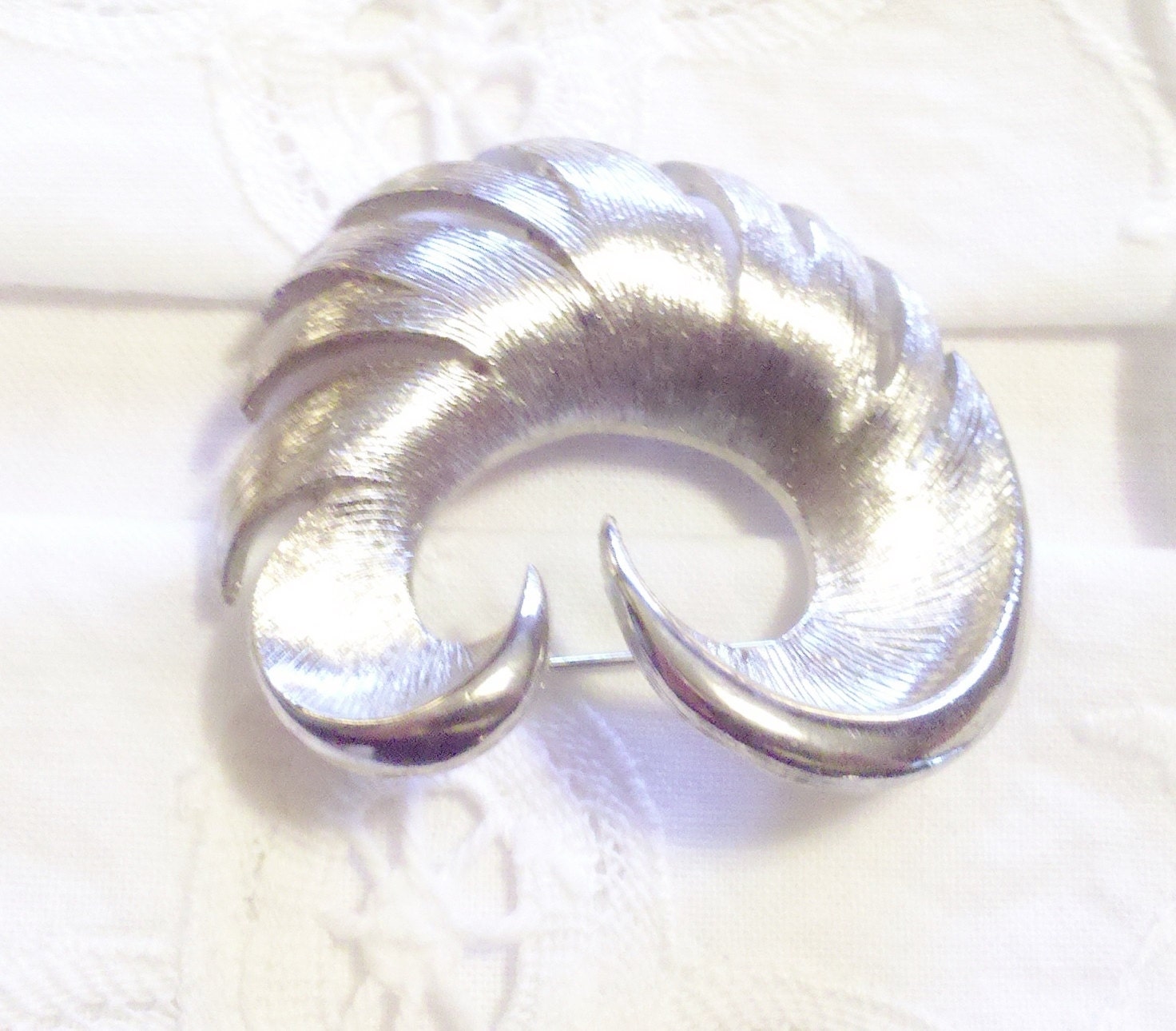 Vintage Torino Twin Swans Brooch – Brushed Silver Tone, Signed Designer Pin