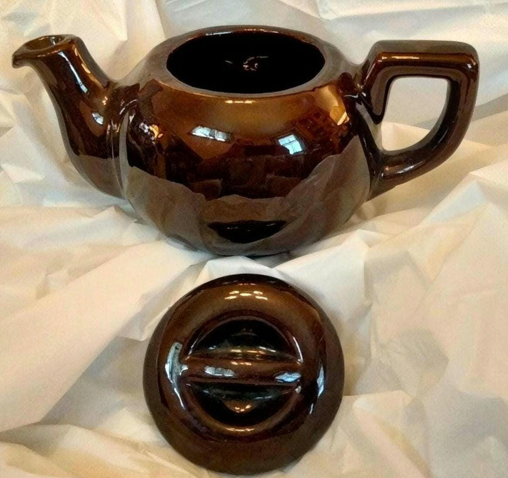 Vintage Hamilton Canada 1-Cup Teapot – Reddish Brown Glazed Ceramic, Like New