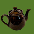 Vintage 1-Cup Ceramic Teapot – Deep Reddish Brown Glaze, Like New, Unsigned