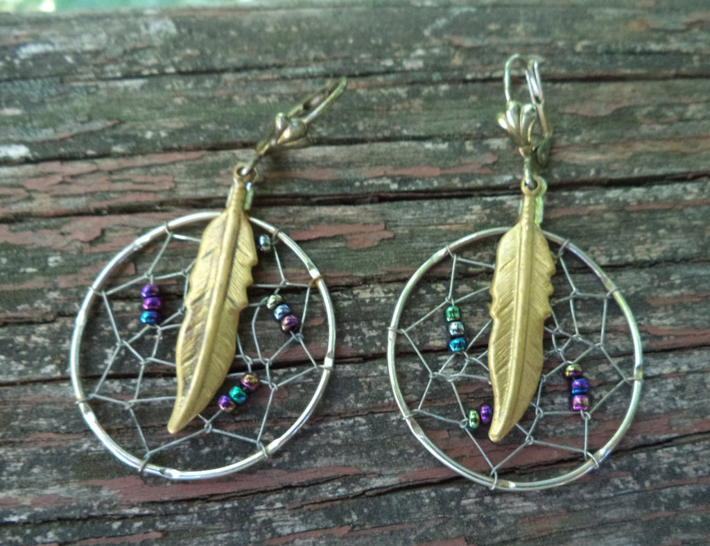 Vintage Handmade Dreamcatcher Earrings – Silver Wire, Gold Feather & Seed Beads