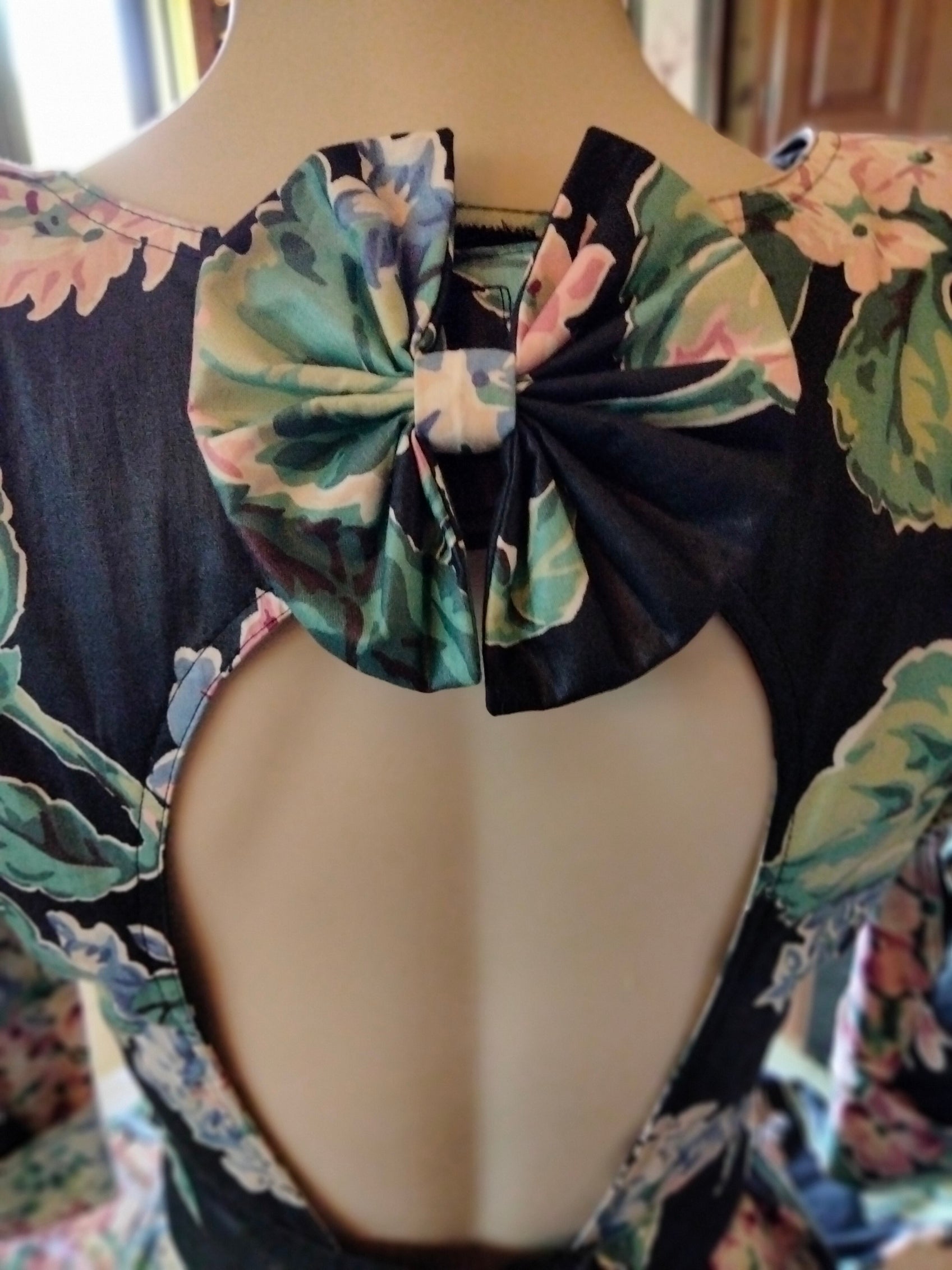 Karen Alexander Vintage Wiggle Dress | 1980s Peplum Floral | Size 4 Petite